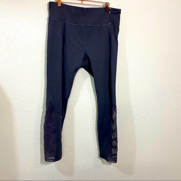 CALIA by Carrie Underwood Gray leggings - Picture 1 of 5